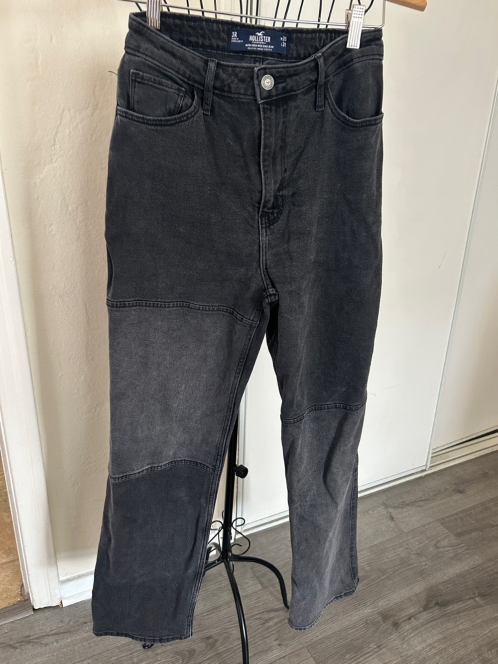Hollister Washed Black High Rise Dad Jeans Size 26